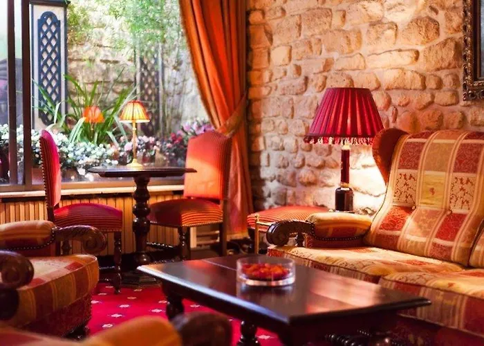 Fougère Hotel Paris